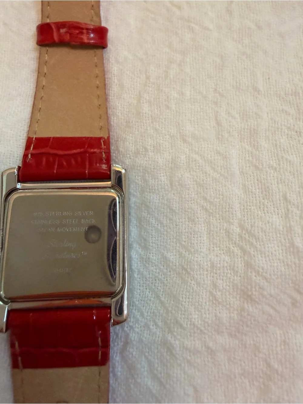 Red Croc-Embossed Leather Strap Square Face Watch mother of pearl face